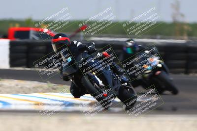 media/Jun-07-2025-TrackDaz (Sat) [[4413525952]]/B Group/1220pm (Turn 1)/